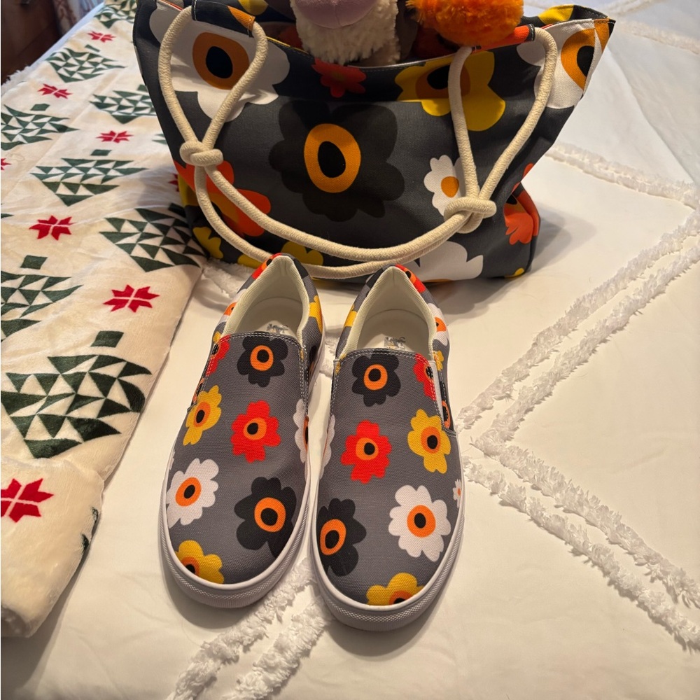 Tin Can Knits/Farm House is my Style. Canvas Bag & matching shoes.